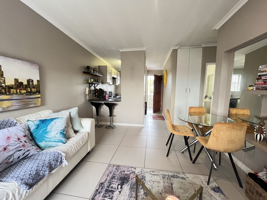 2 Bedroom Property for Sale in Parklands Western Cape